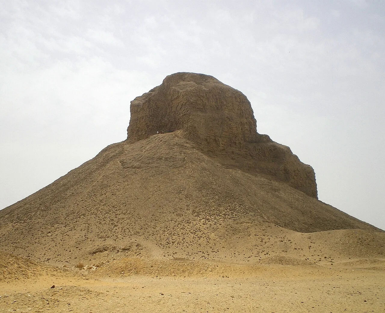 الهرم الأسود (دهشور) — الجيزة