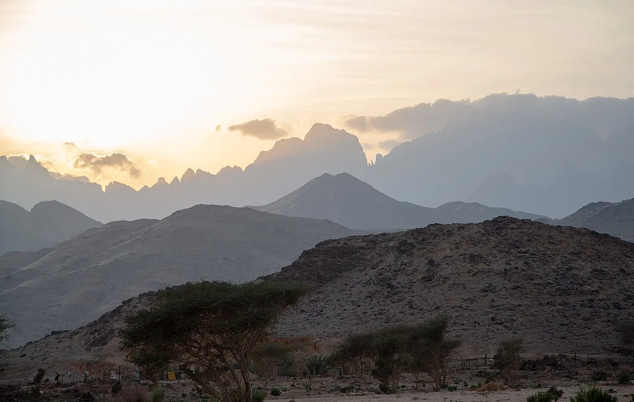 Mount Radwa — Yanbu