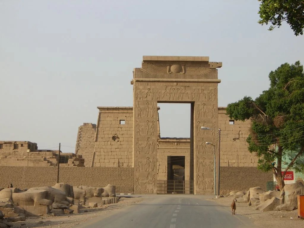 معبد خونسو — الأقصر