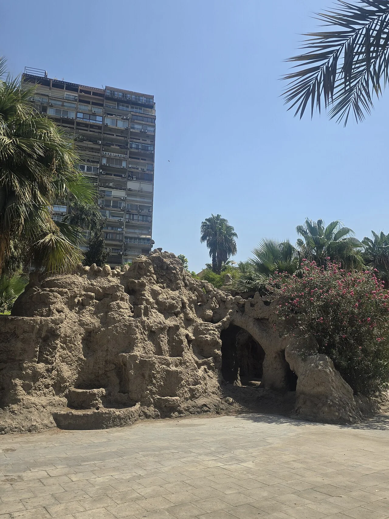 Aquarium Grotto Garden — Cairo